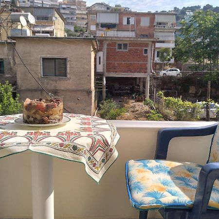 Central Condos Sarande Luaran gambar